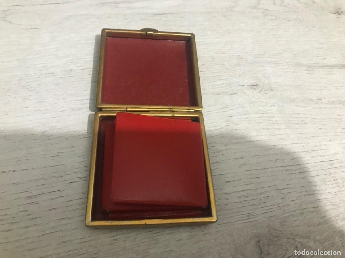 Coleccionismo: Caja con antiguo reloj - Foto 6