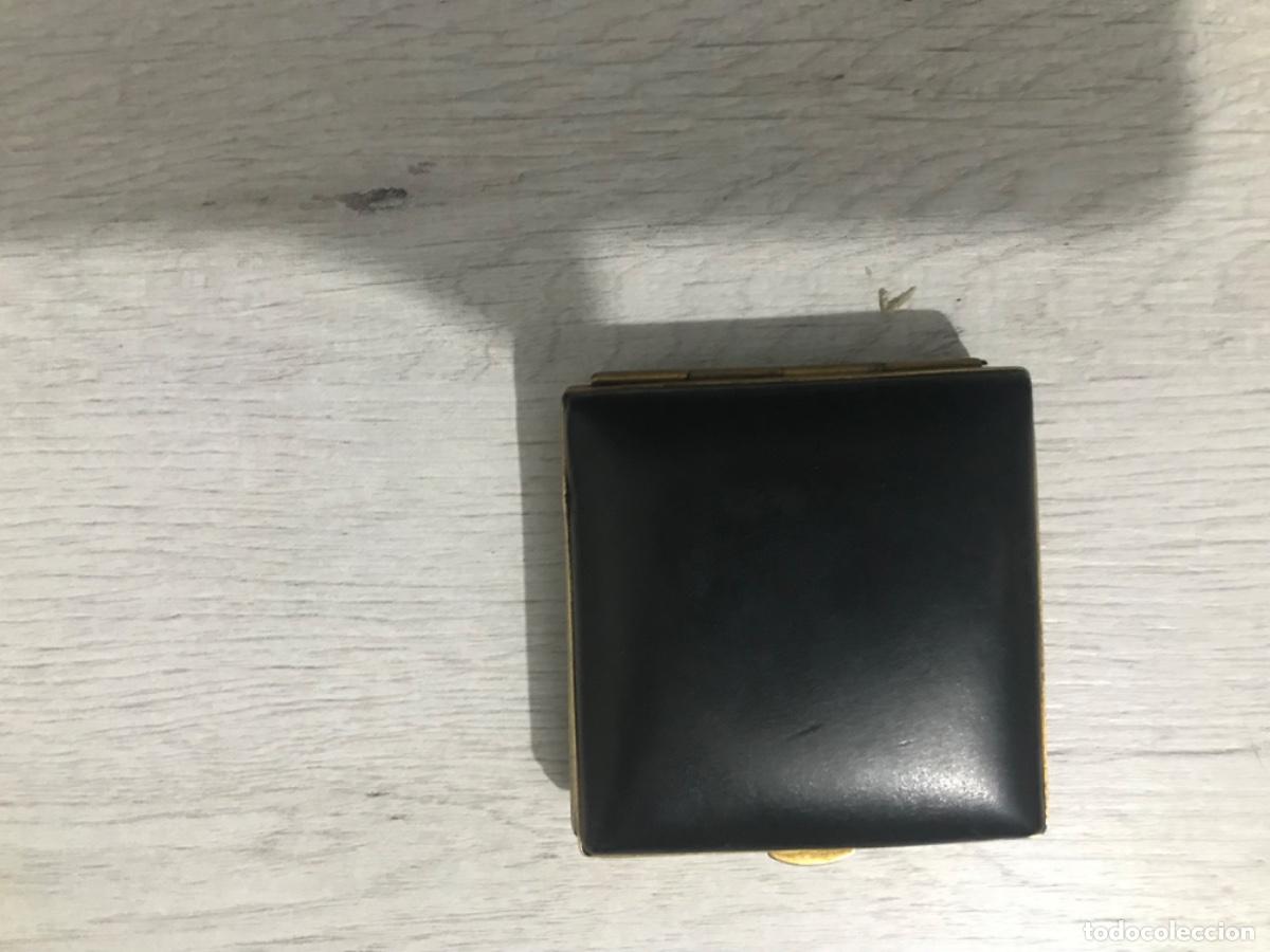 Coleccionismo: Caja con antiguo reloj - Foto 16