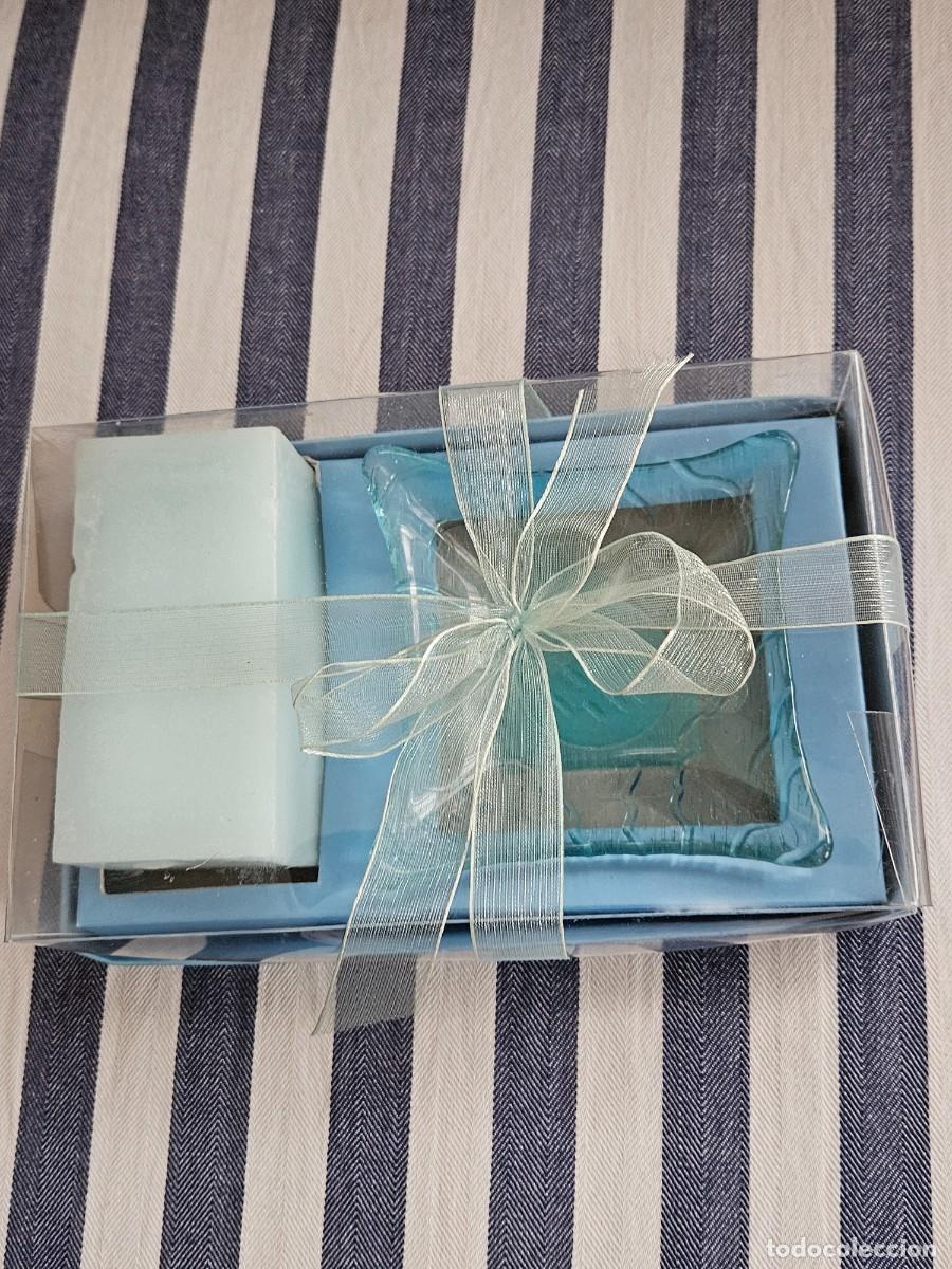 Coleccionismo: Antiguo Set Regalo Contiene Vela Azul Y Cenicero/ Bandeja De Cristal Precintado, Marca Criscer.