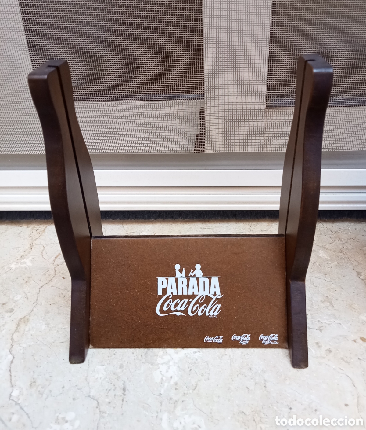 Coleccionismo: Porta menu de madera Coca Cola - Foto 2