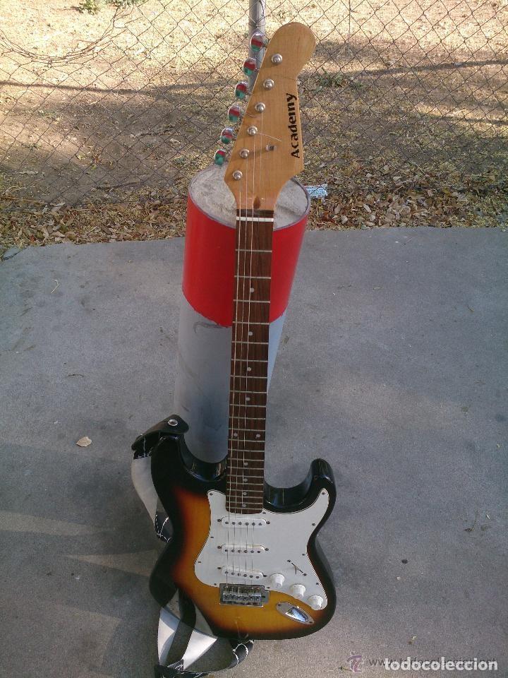 Coleccionismo: guitarra electrica academy - Foto 1