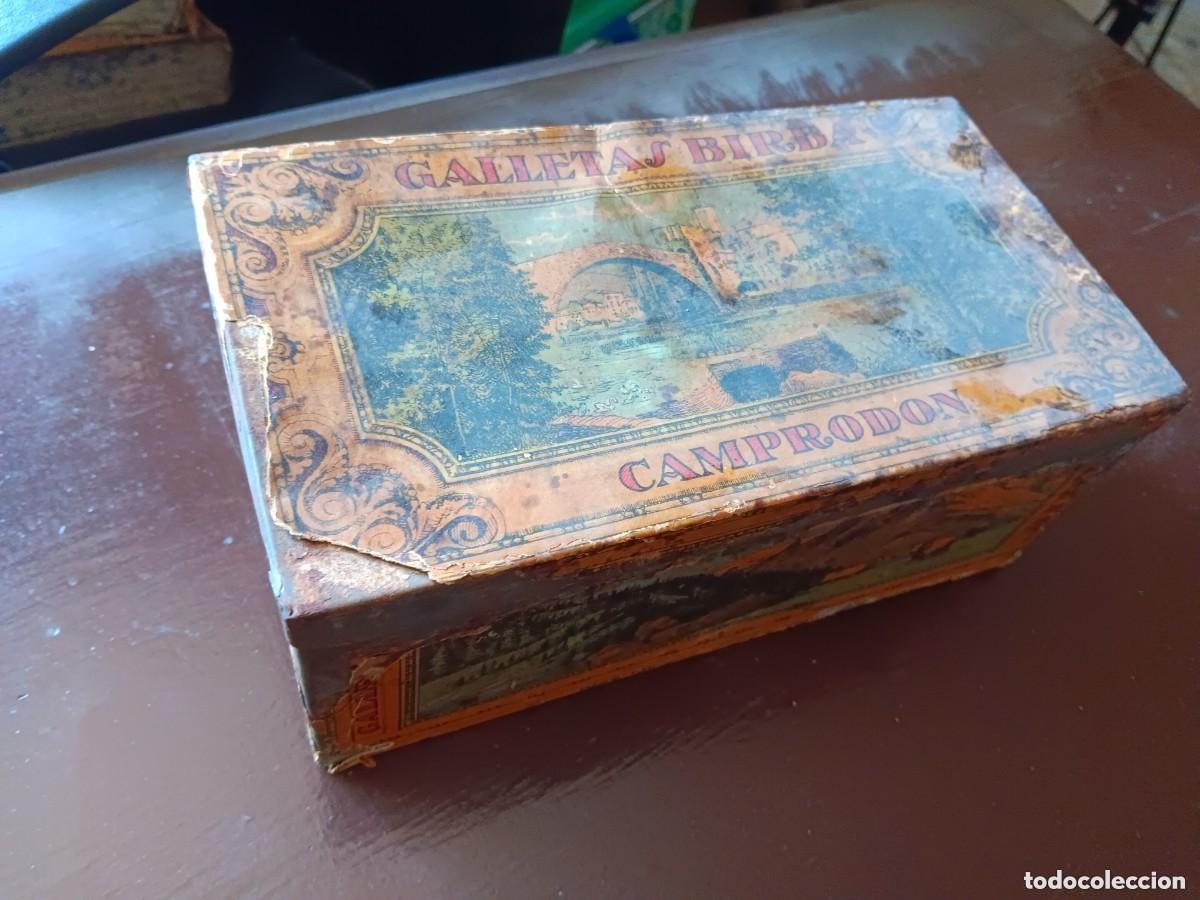 Coleccionismo: Caja lata de galletas camprodor - Foto 2