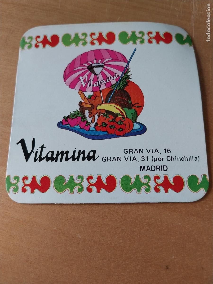 Coleccionismo: VITAMINA POSAVASOS ORIGINAL VINTAGE USADO 10CM ANTIGUO VINTAGE GRAN VIA MADRID