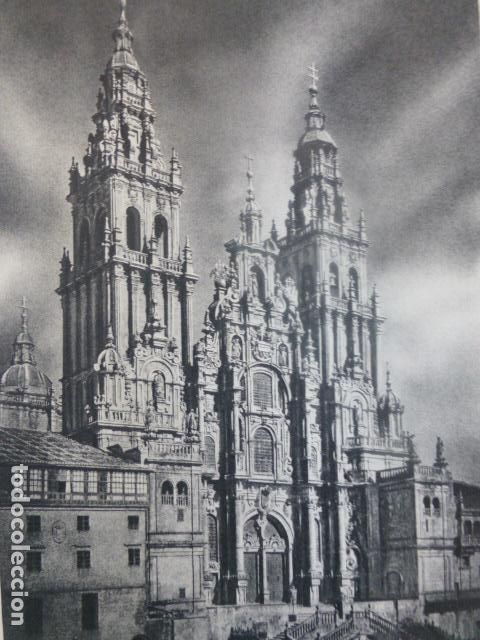 Coleccionismo: SANTIAGO DE COMPOSTELA CATEDRAL ANTIGUA LAMINA IMPRESA AL HUECOGRABADO A&Ntilde;OS 50