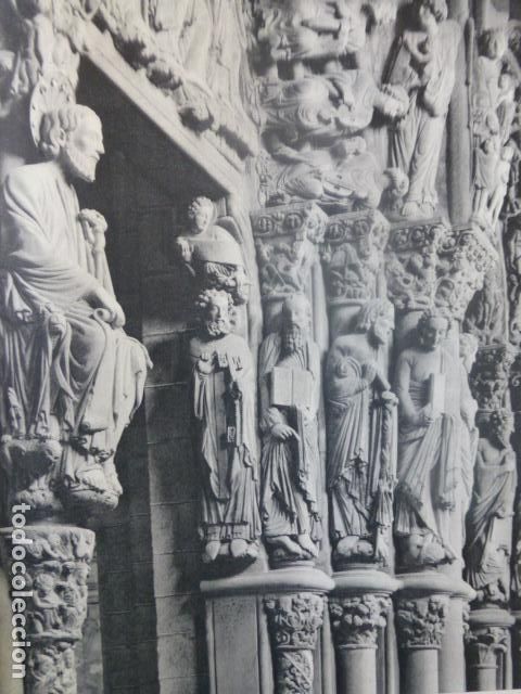 Coleccionismo: SANTIAGO DE COMPOSTELA CATEDRAL ANTIGUA LAMINA IMPRESA AL HUECOGRABADO A&Ntilde;OS 50