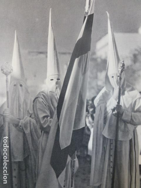 Coleccionismo: SEVILLA SEMANA SANTA ANTIGUA LAMINA IMPRESA AL HUECOGRABADO A&Ntilde;OS 50