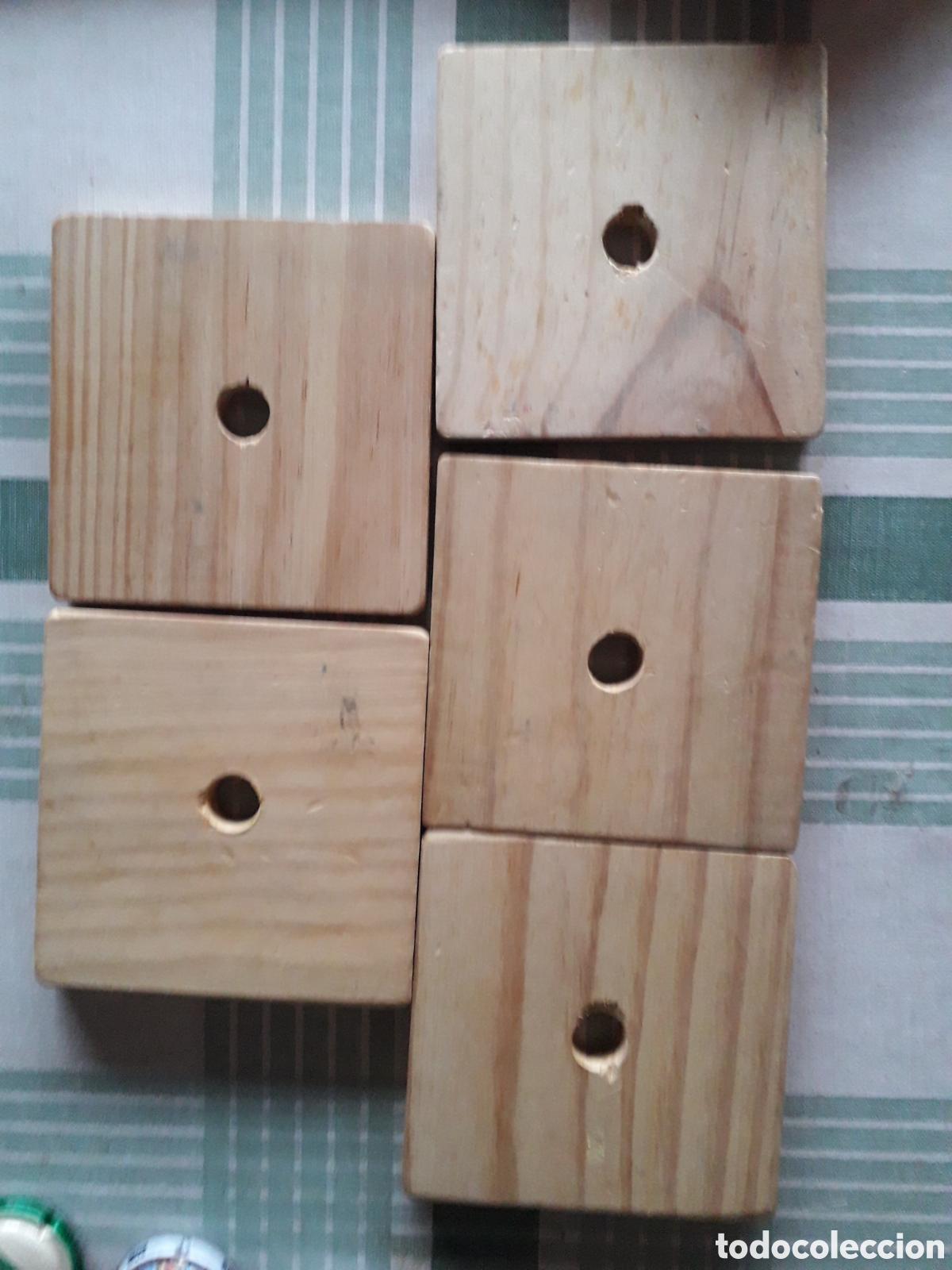 Coleccionismo: 5 SE&Ntilde;ALES DE TRAFICO CON SU PIE DE MADERA (LOTE 1) - Foto 2