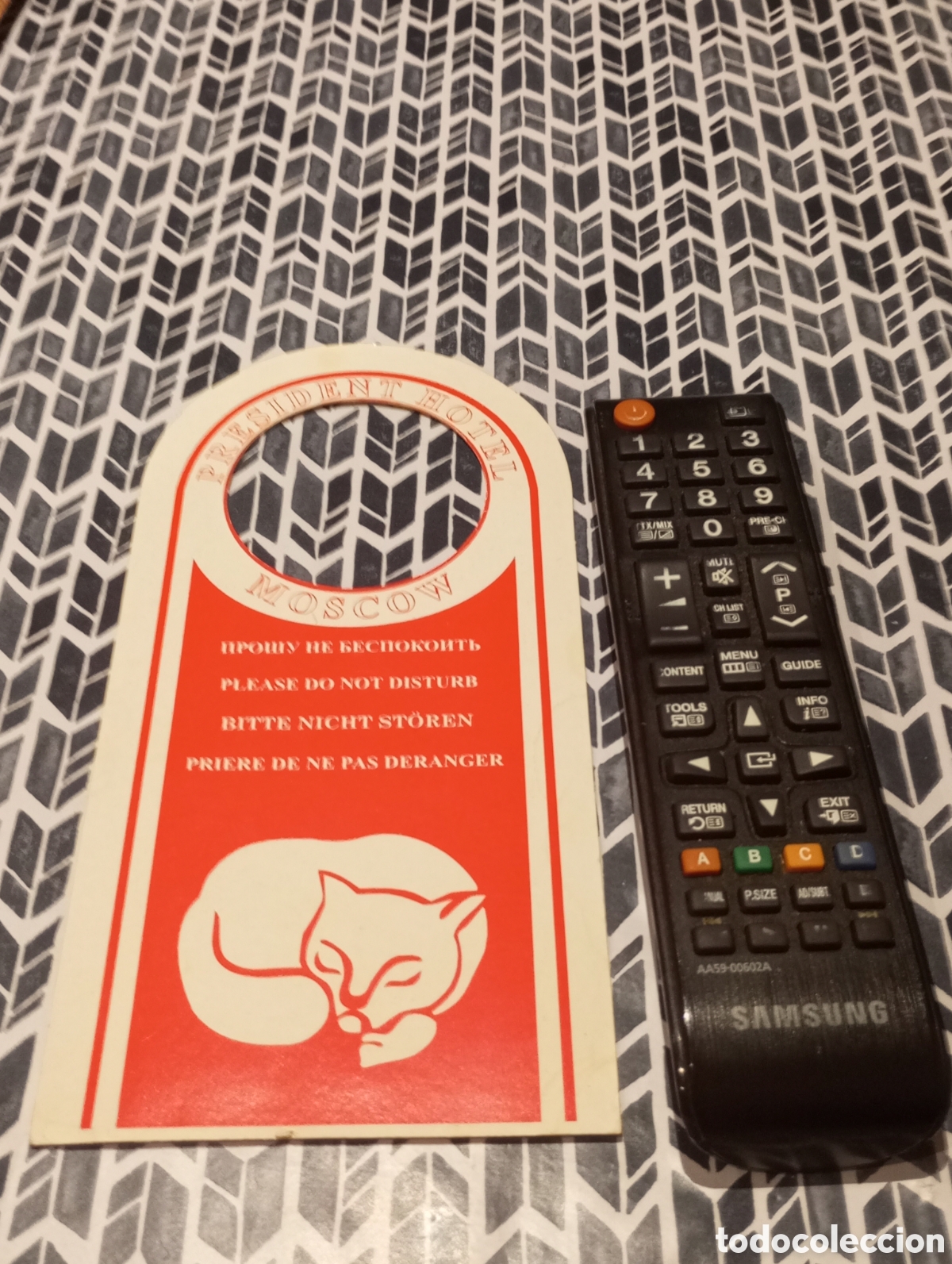Coleccionismo: ETIQUETA TARJETA CARTEL HOTEL PRESIDENT MOSCOW - NO MOLESTAR, DO NOT DISTURB