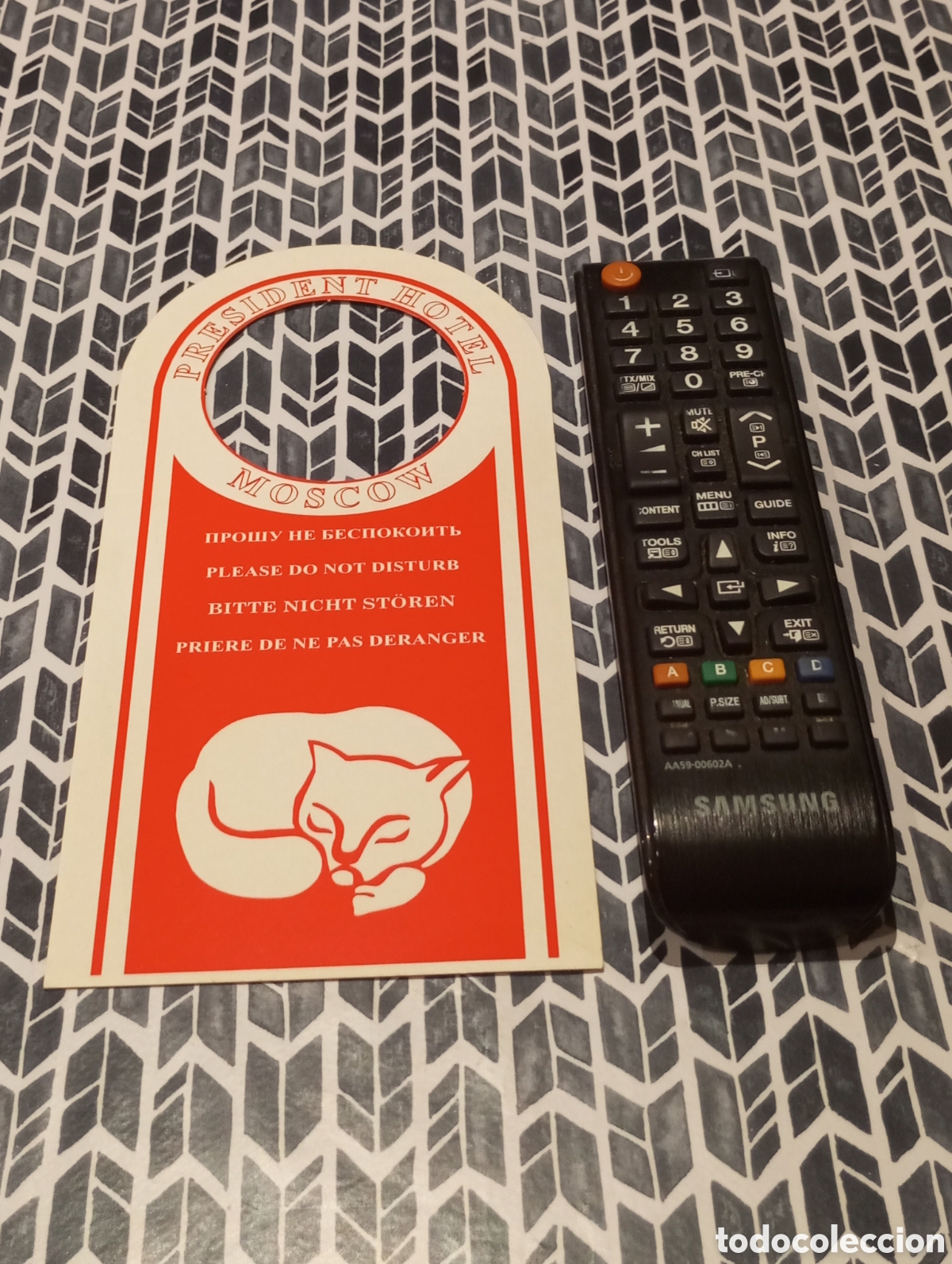 Coleccionismo: ETIQUETA TARJETA CARTEL HOTEL PRESIDENT MOSCOW - NO MOLESTAR, DO NOT DISTURB