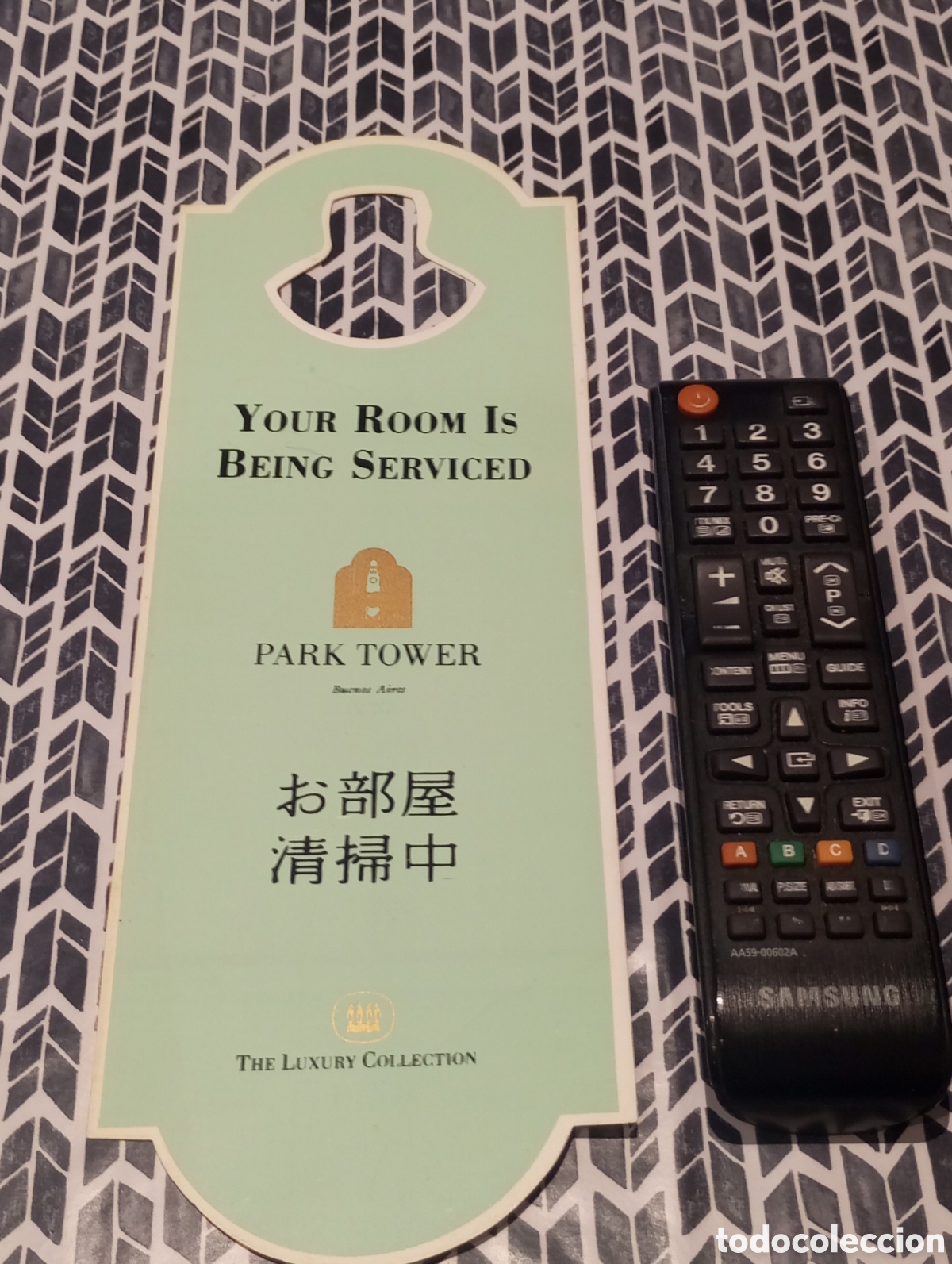 Coleccionismo: ETIQUETA TARJETA CARTEL HOTEL PARK TOWER THE LUXURY COLLECTION - NO MOLESTAR, DO NOT DISTURB