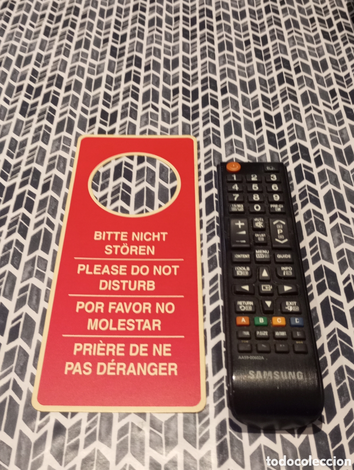 Coleccionismo: ETIQUETA TARJETA CARTEL HOTEL - NO MOLESTAR, DO NOT DISTURB
