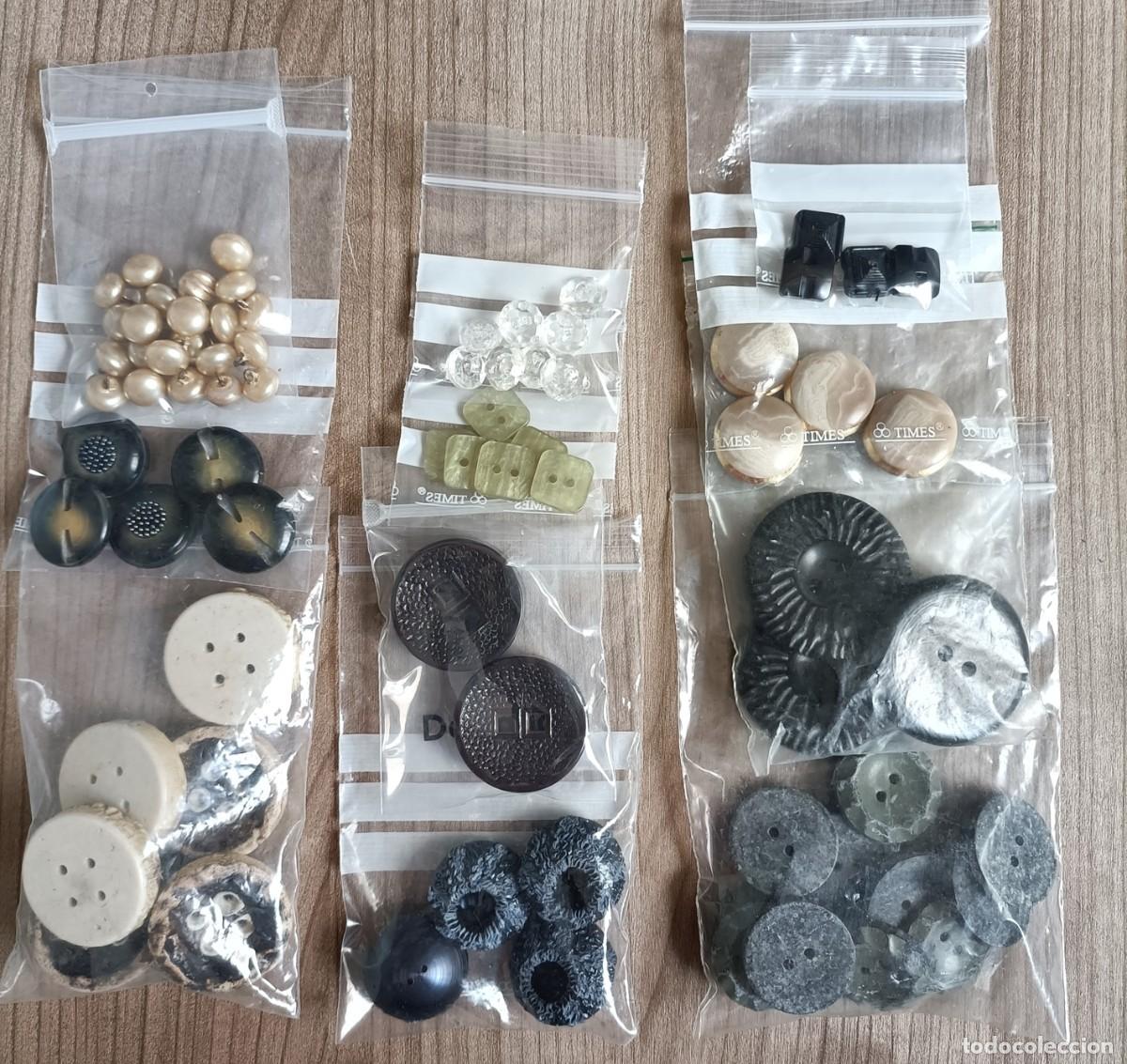 Coleccionismo: Lote antiguos botones para prendas de vestir