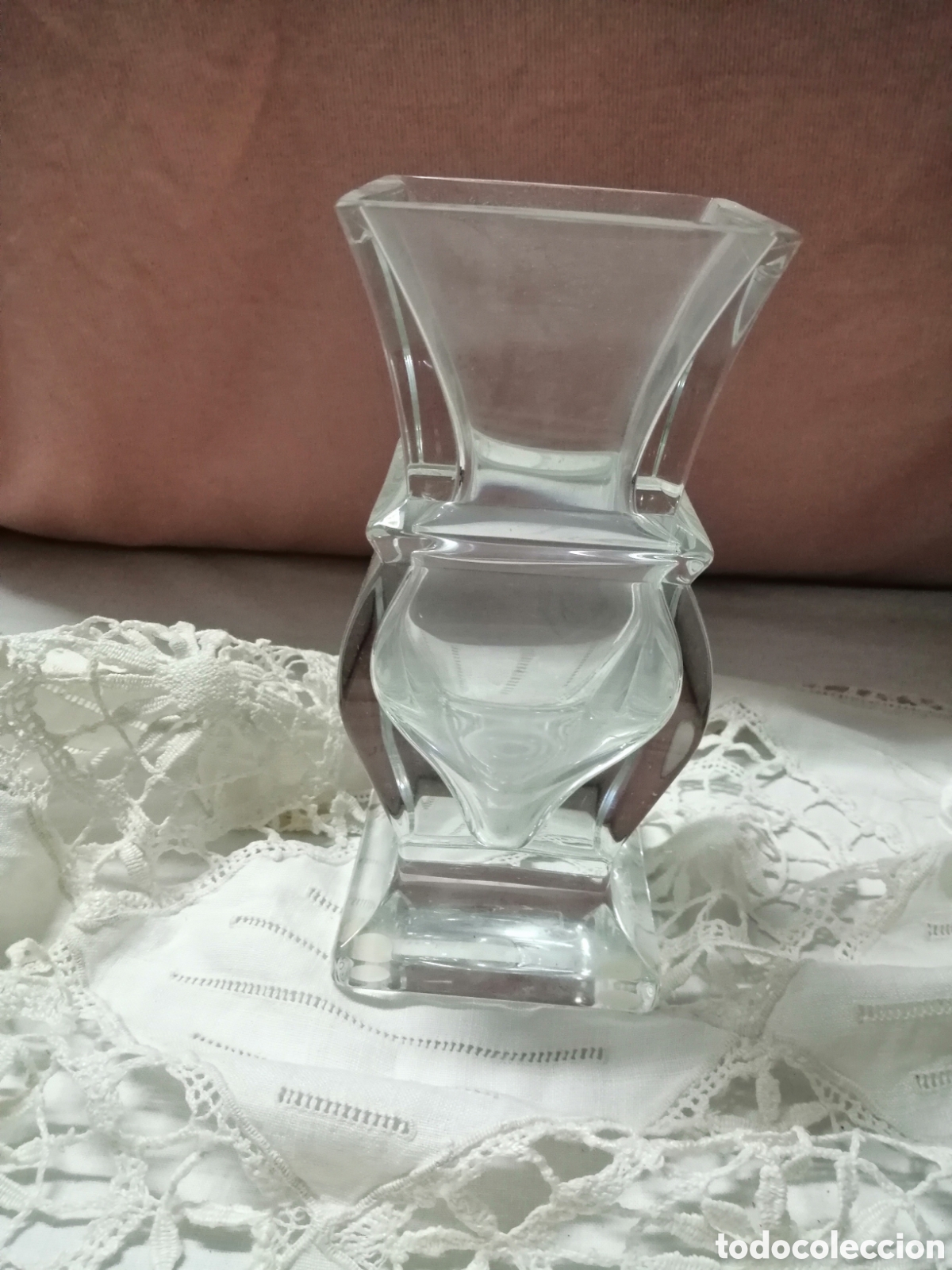 Coleccionismo: Jarr&oacute;n en cristal grueso.