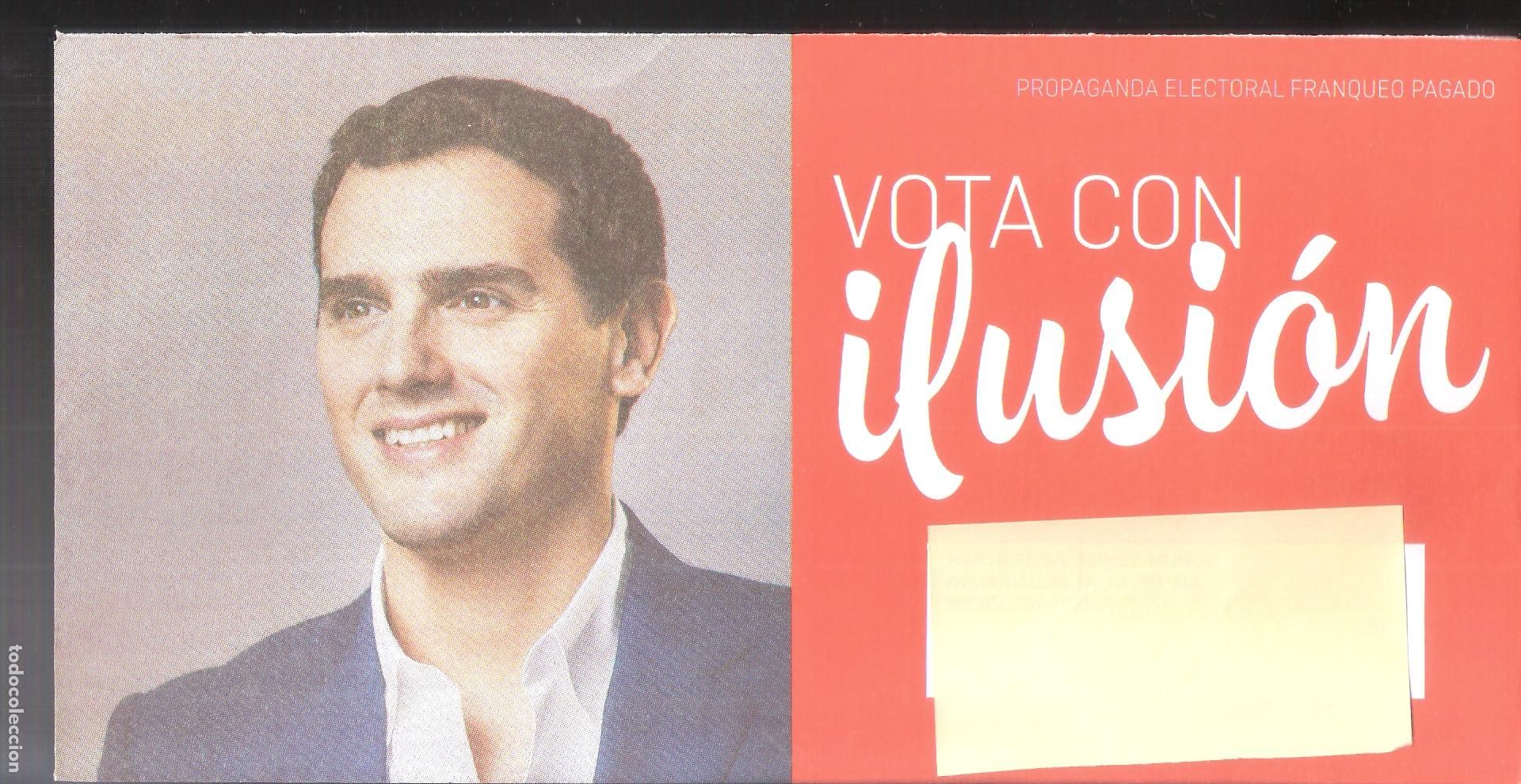 Collecting paper: Vota ilusi&oacute;n. Ciudadanos. Albert Rivera. Propaganda electoral. S&oacute;lo sobre.