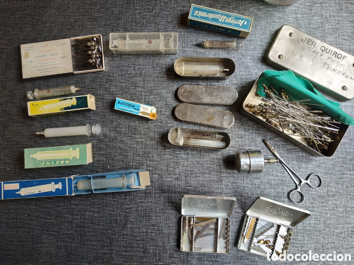 Coleccionismo: Jeringas de vidrio y agujas lote antiguo