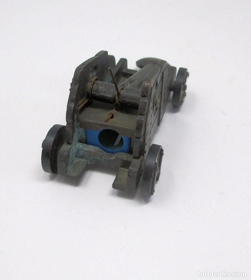 Coleccionismo: Sacapuntas Catapulta - Foto 4