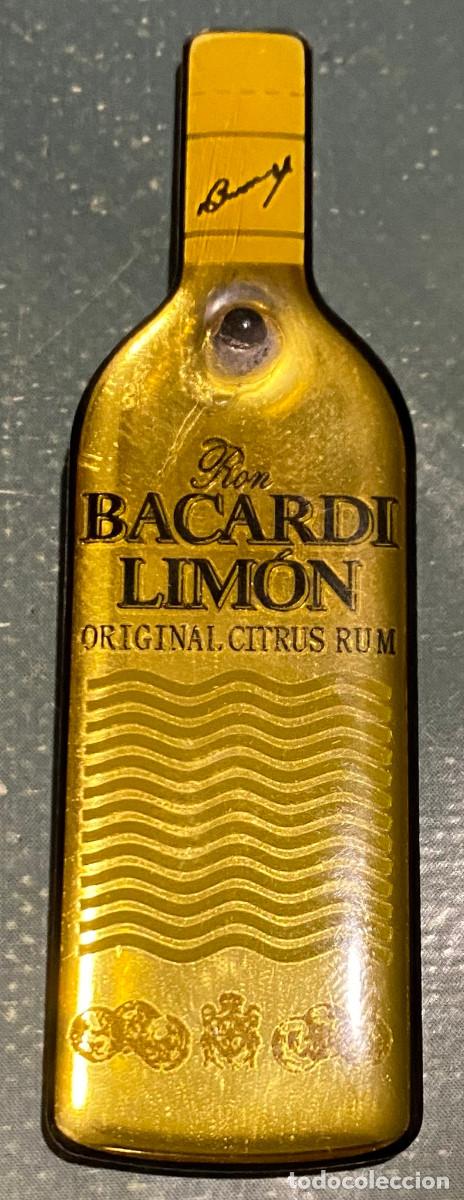 Collectionnisme: Im&aacute;n para el frigor&iacute;fico publicitario de Ron Bacardi Lim&oacute;n. 7,5 cm de largo. Met&aacute;lico. Buen estado.