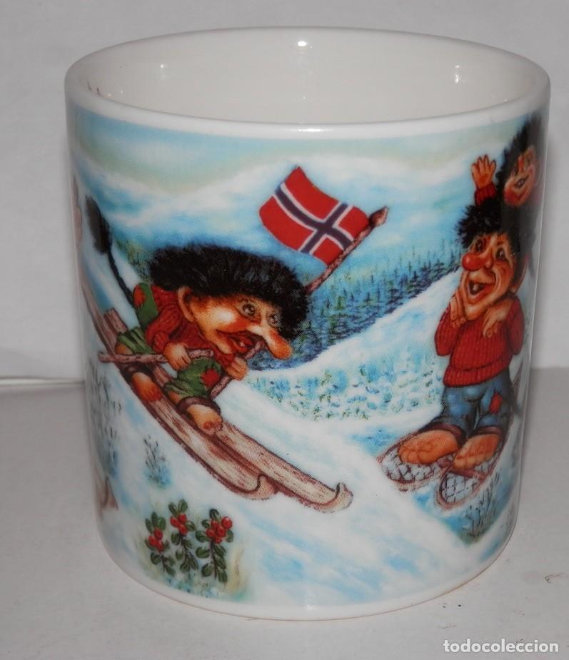 Coleccionismo: TAZA DE LA SERIE TROLL - Foto 2