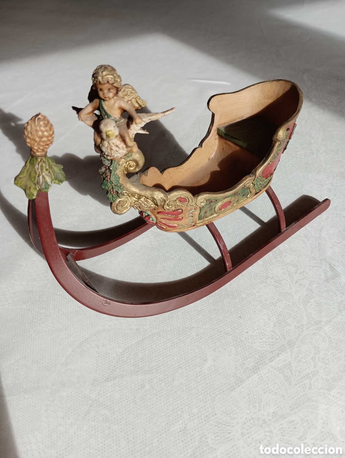 Coleccionismo: Trineo navide&ntilde;o de madera, metal, resina. Pintado. Vintage.