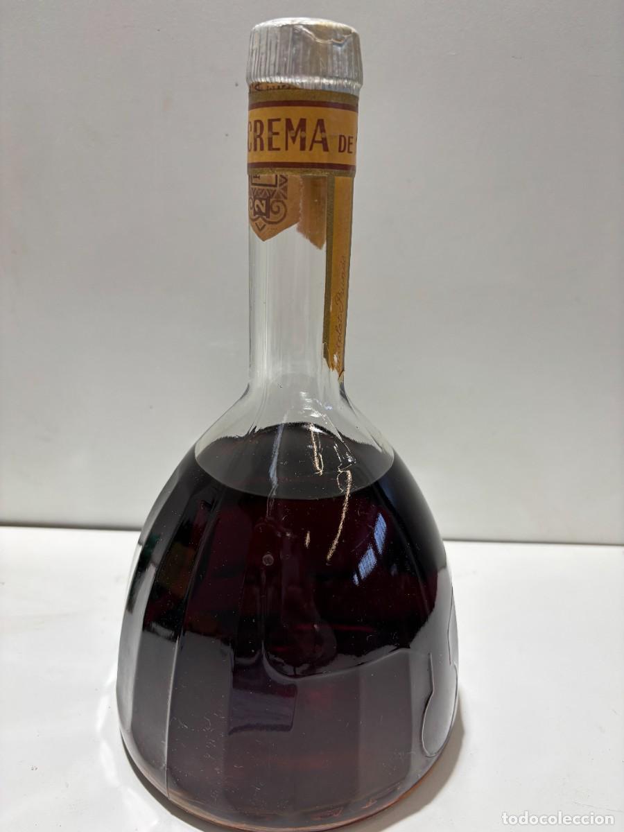 Coleccionismo: BOTELLA CREMA DE CAFE DESTILERIAS MONTGAT PRECINTADA
