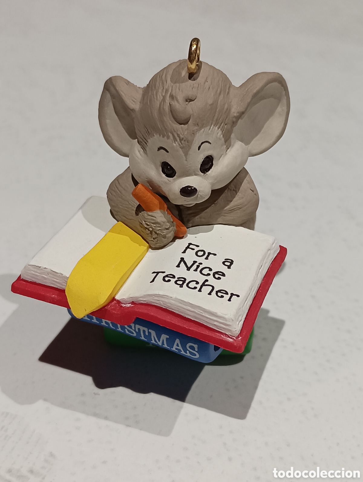 Coleccionismo: Adorno para colgar en el &aacute;rbol de Navidad.Ratoncito escribiendo al teacher o profesor.