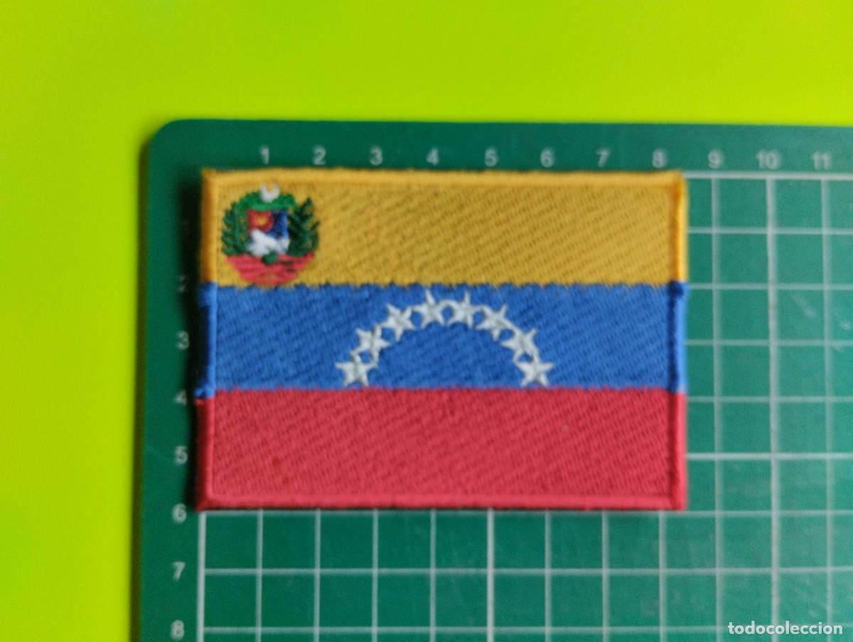Coleccionismo: PARCHE BORDADO - TERMO ADHESIVO - BANDERA DE VENEZUELA