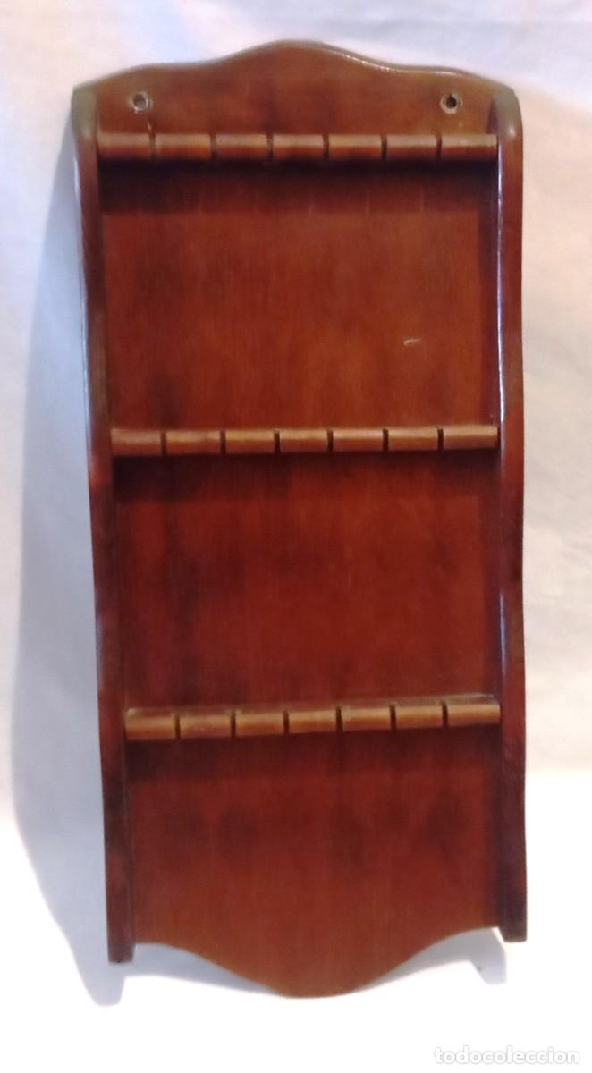 Coleccionismo: Mueble de madera para cucharas - Foto 2