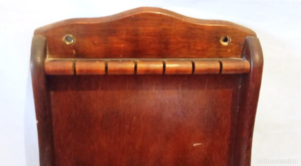 Coleccionismo: Mueble de madera para cucharas - Foto 3
