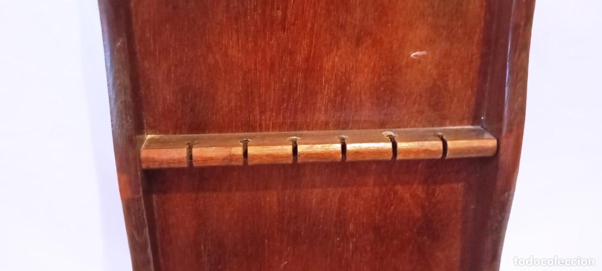 Coleccionismo: Mueble de madera para cucharas - Foto 4