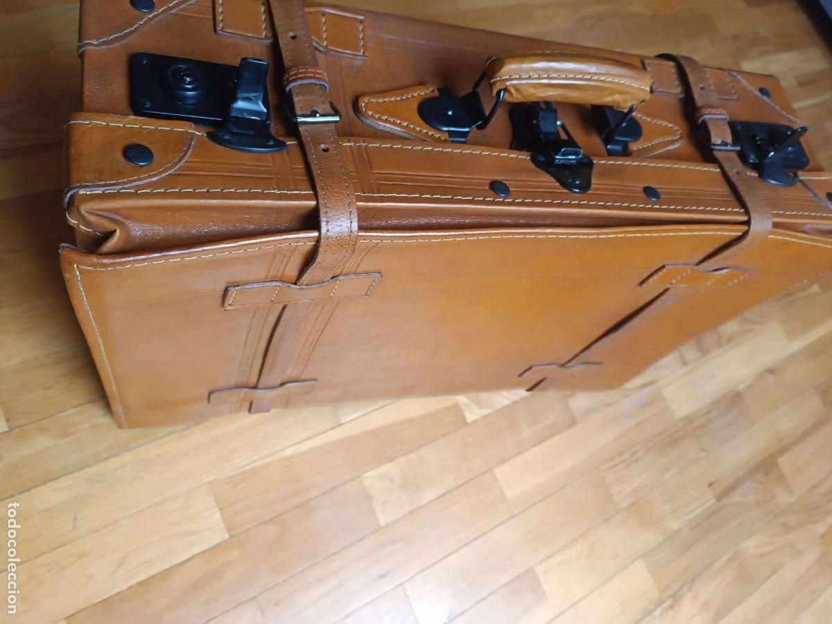 Coleccionismo: Maleta de piel cosida Wottoline. - Foto 1