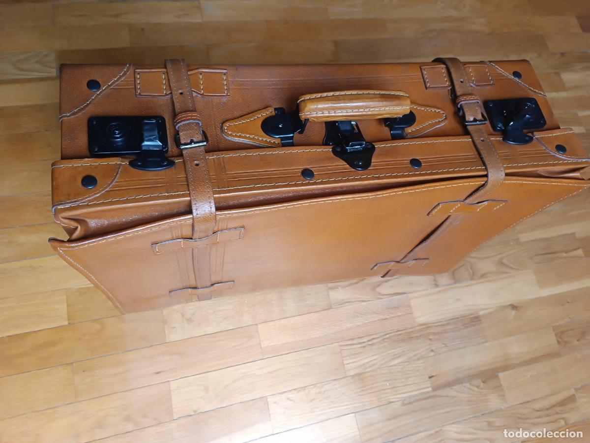 Coleccionismo: Maleta de piel cosida Wottoline. - Foto 3