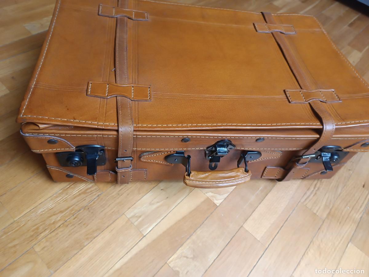 Coleccionismo: Maleta de piel cosida Wottoline. - Foto 4