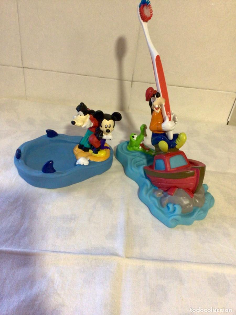 Coleccionismo: Jabonera y porta cepillos grosvenor, Disney goofy y mickey. Vintage