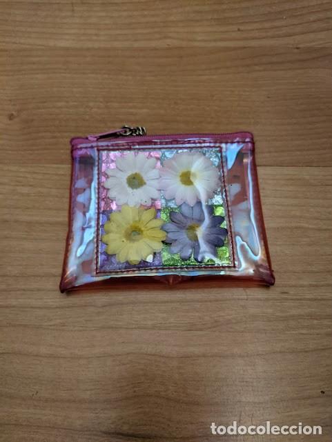 Colecionismo: PORTAMONEDAS ROSA CON FLORES