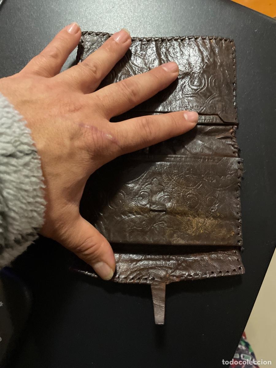 Coleccionismo: Cartera de cuero de camello - Foto 5