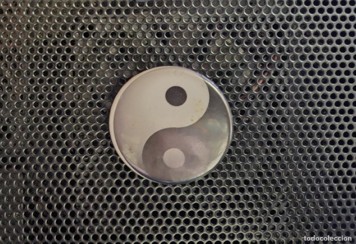 Coleccionismo: Pin Chapa ying yang taoismo lao se Ocultismo Yoga