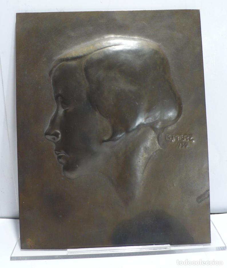 Coleccionismo: CHAPA DE BRONDE CON RELIEVE - Foto 1