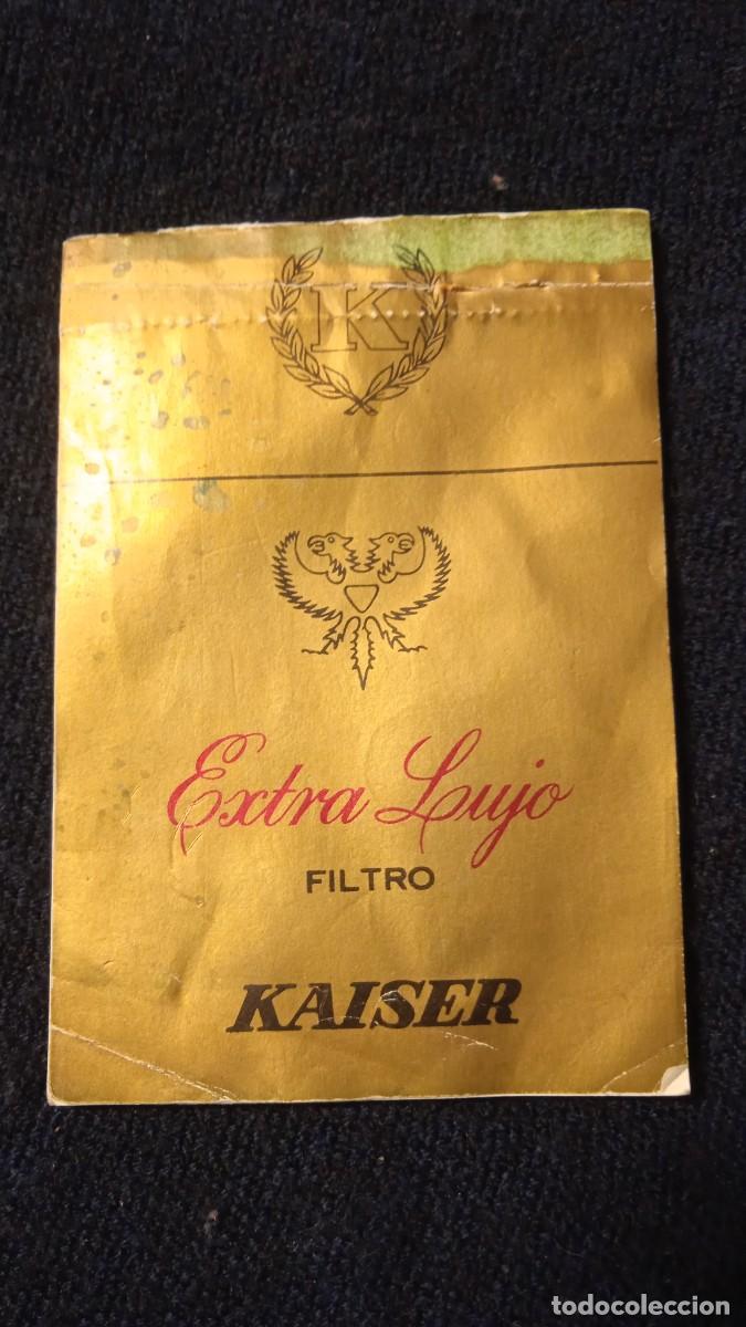 Coleccionismo: Libreta promocional cigarrillos Kaiser. - Foto 1
