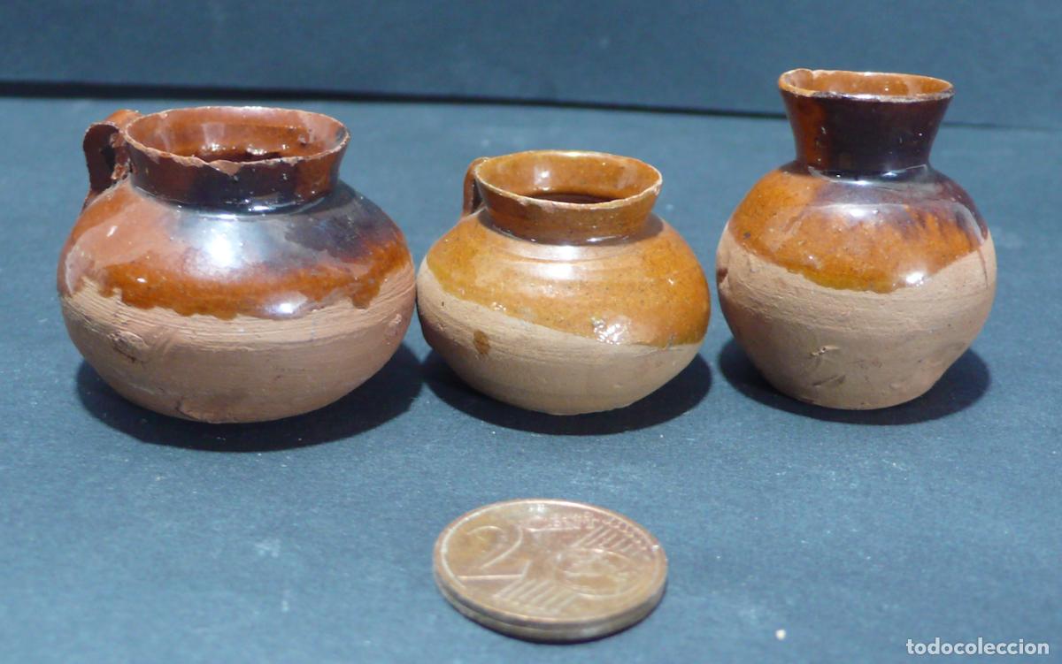 Coleccionismo: TRES PEQUE&Ntilde;AS CERAMICAS - Foto 1