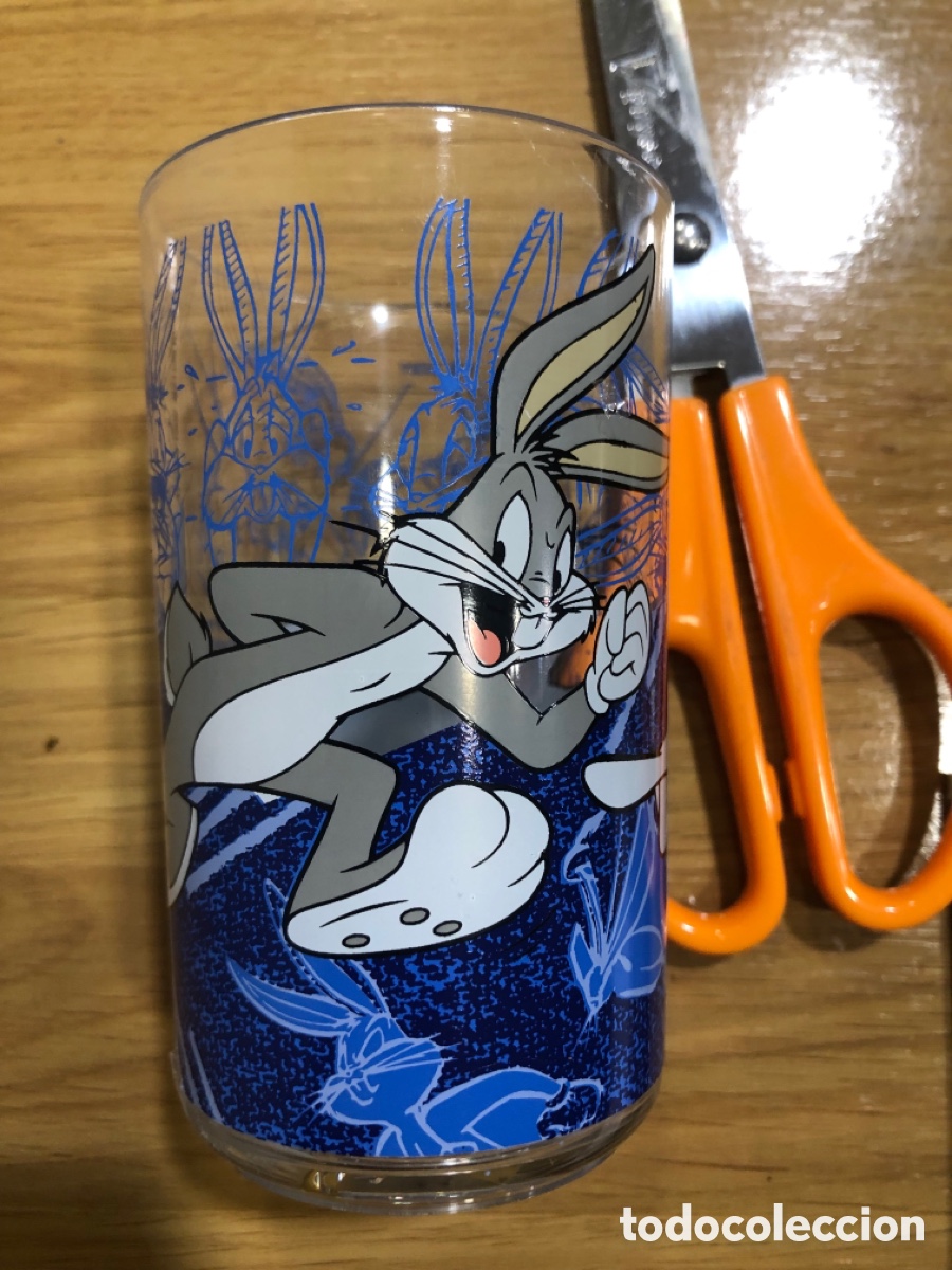 Coleccionismo: Vaso Bugs Bunny Warner Bros 1995 de metacrilato - Foto 2