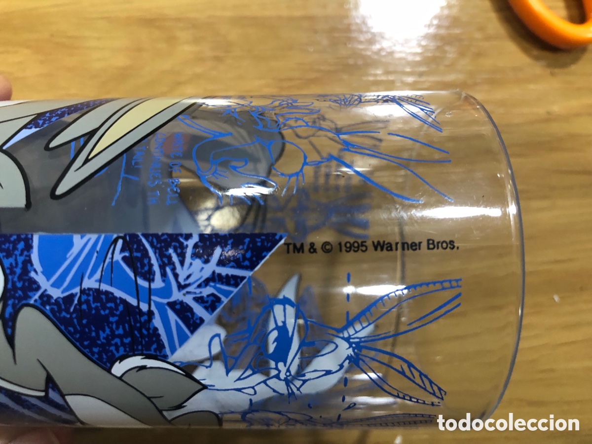 Coleccionismo: Vaso Bugs Bunny Warner Bros 1995 de metacrilato - Foto 3