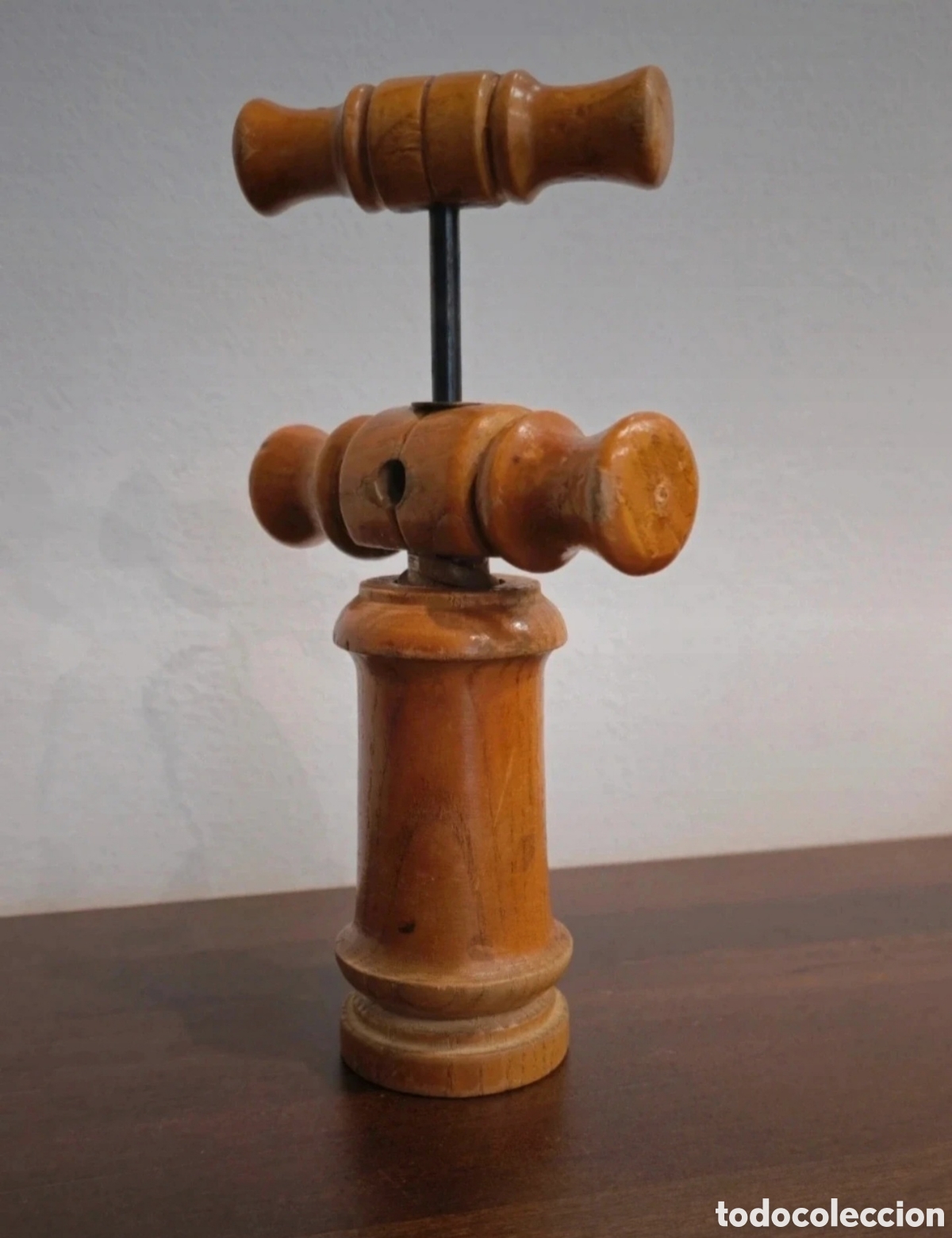 Coleccionismo: Sacacorchos madera T