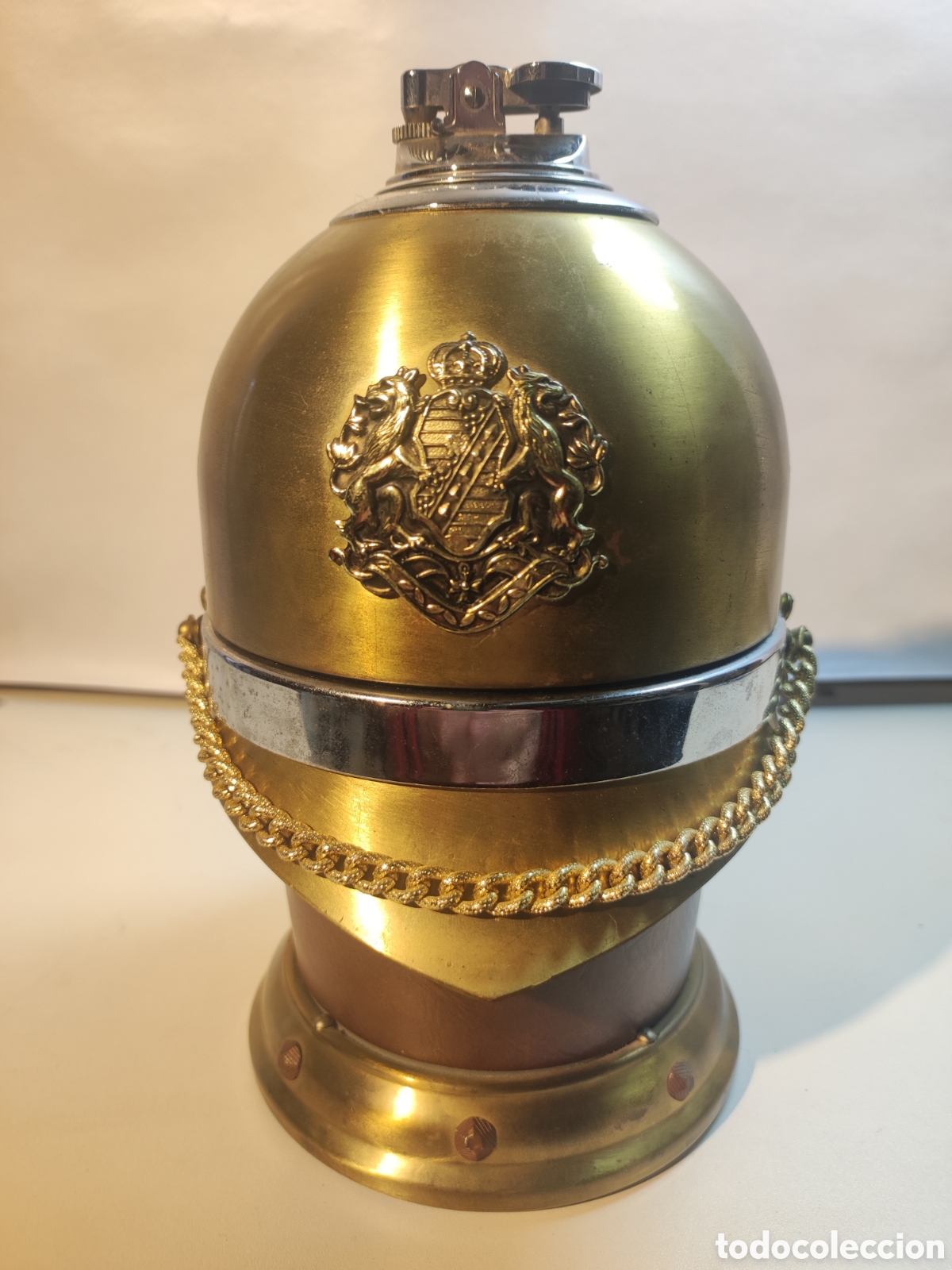 Coleccionismo: Cigarrera con mechero con m&uacute;sica