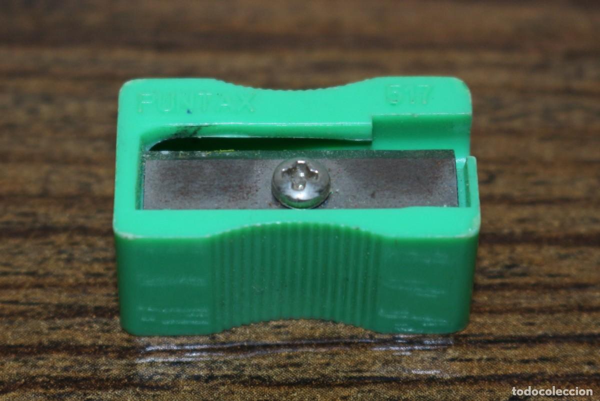 Coleccionismo: Sacapuntas de pl&aacute;stico PUNTAX 517 en Verde - 2,6 cm x 1,5 cm
