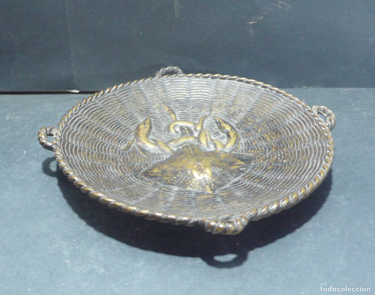 Coleccionismo: PEQUE&Ntilde;O PLATO DE BRONCE - Foto 1