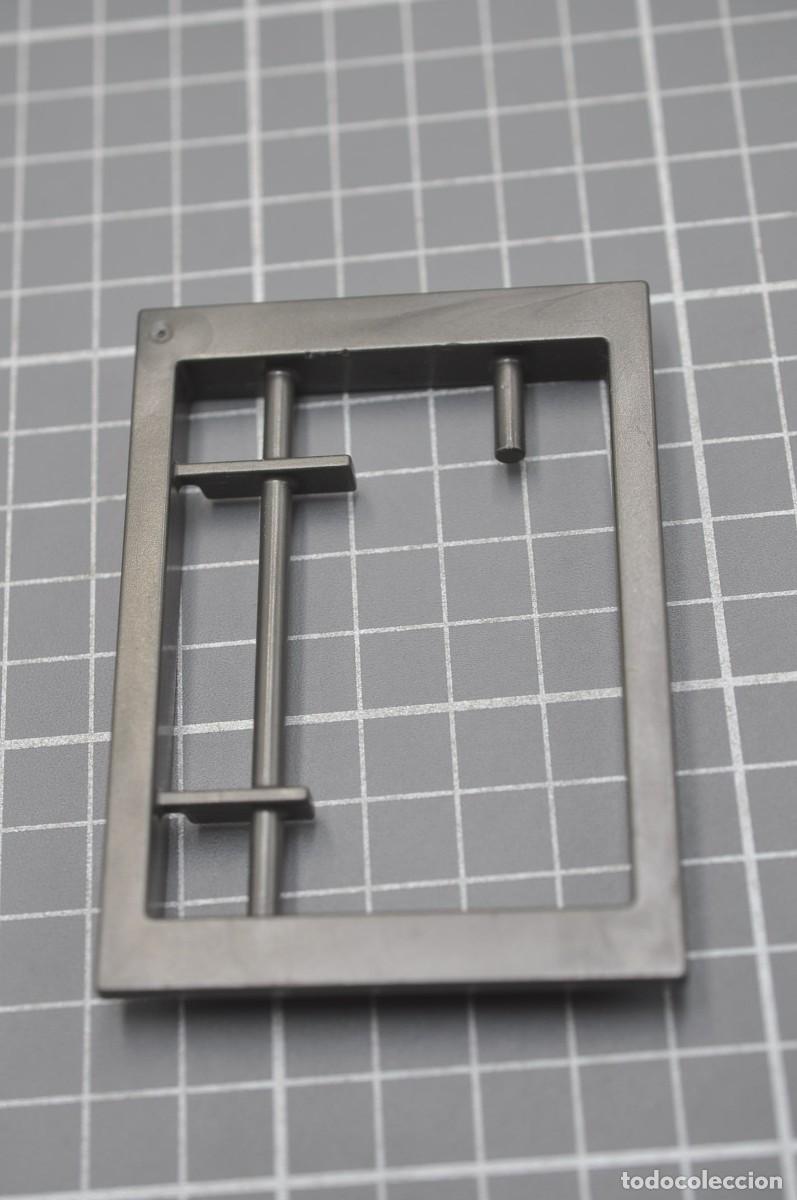 Colecionismo: 25CAJ03 Playmobil, rejas rotas 3112,3285,3288,3623,3938,4072,4263,4264,4899,5013,5607,... 30219590