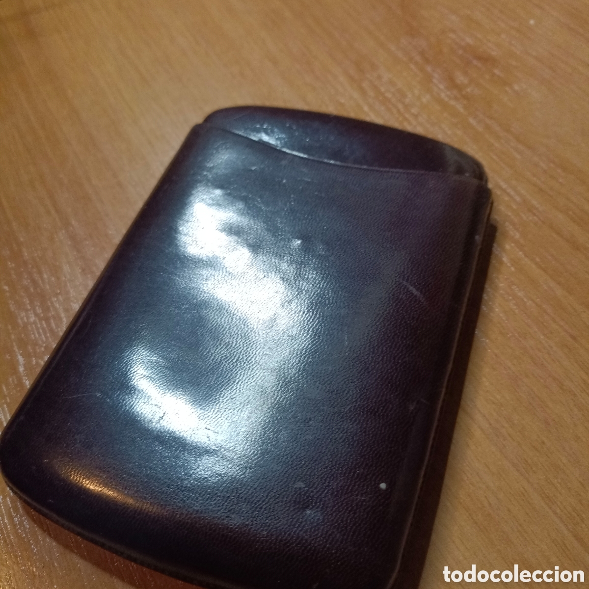 Coleccionismo: VICTORIA UBRIQUE Petaca para tabaco, cartera de cigarrillos. Famosa fabrica de cuero.