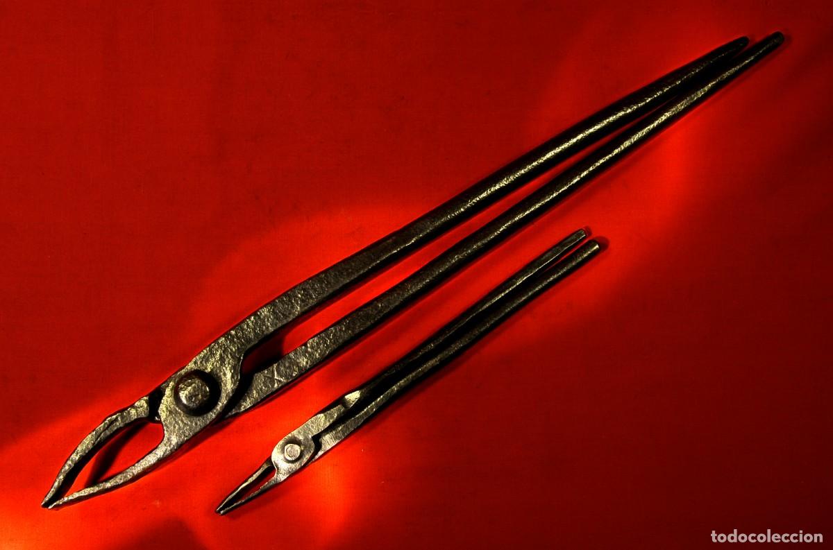 Coleccionismo: Dos Antiguas Tenazas de forja - Foto 2