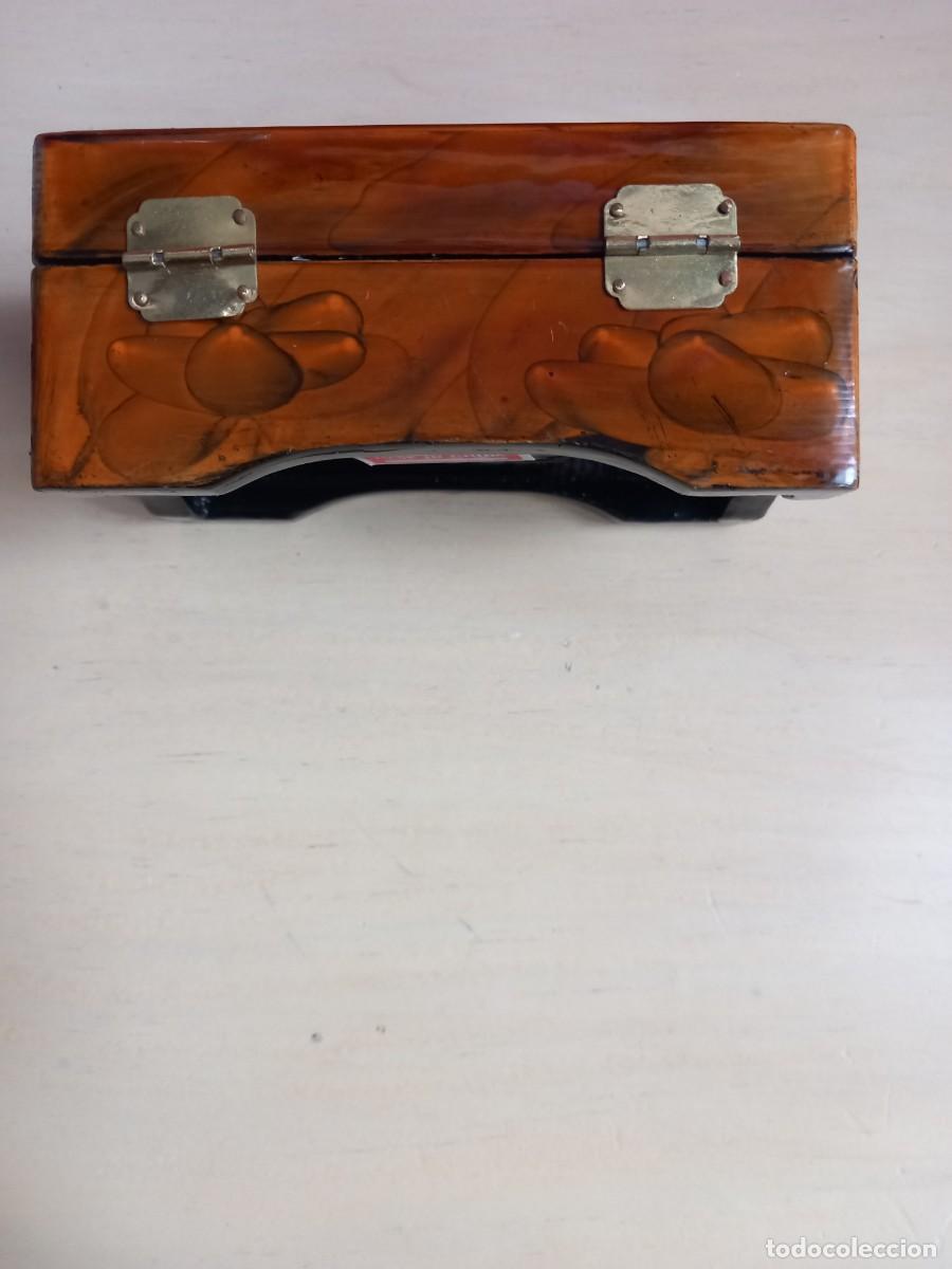 Coleccionismo: Joyero de madera lacada y diorama en corcho. - Foto 3