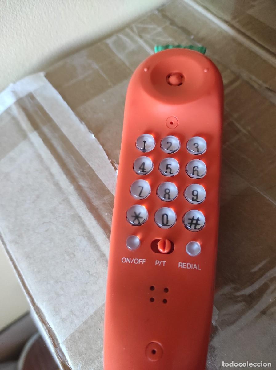 Coleccionismo: Tel&eacute;fono con forma de zanahoria - Foto 2